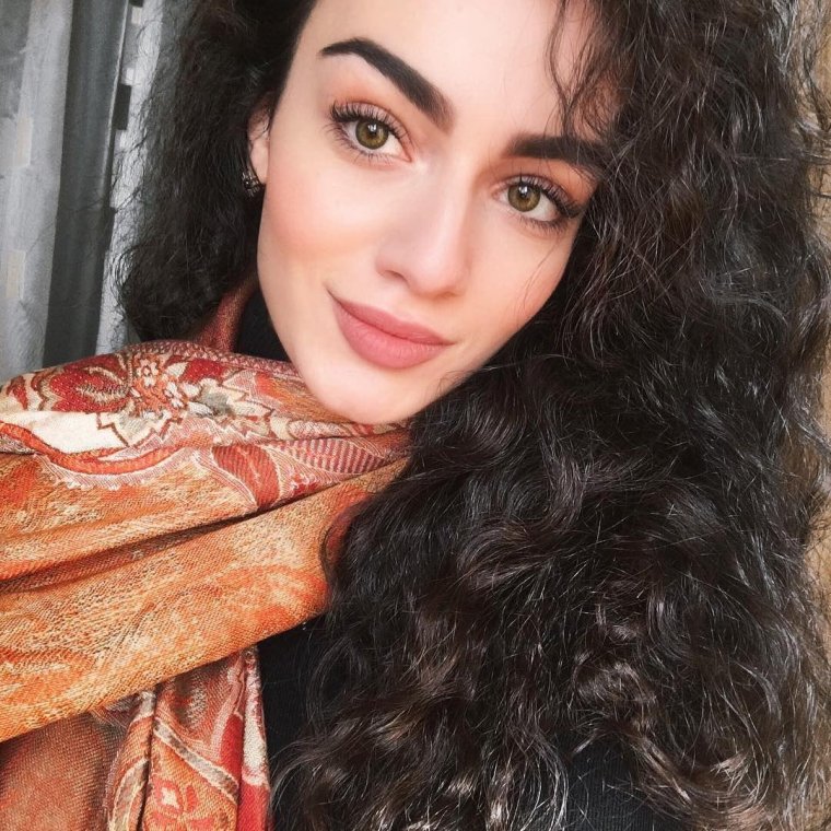 Anna Egoyan биография