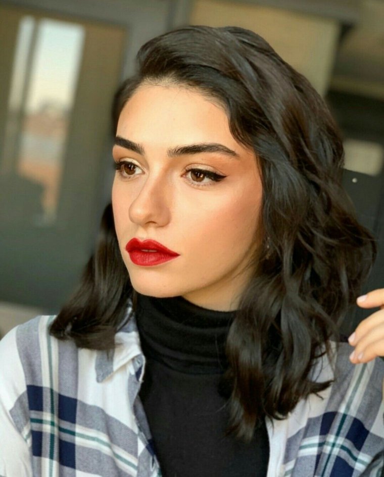 Хазар Эргючлю турецкая актриса