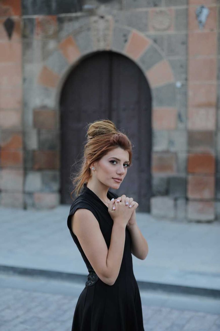 Асмик Ходжамирян актриса