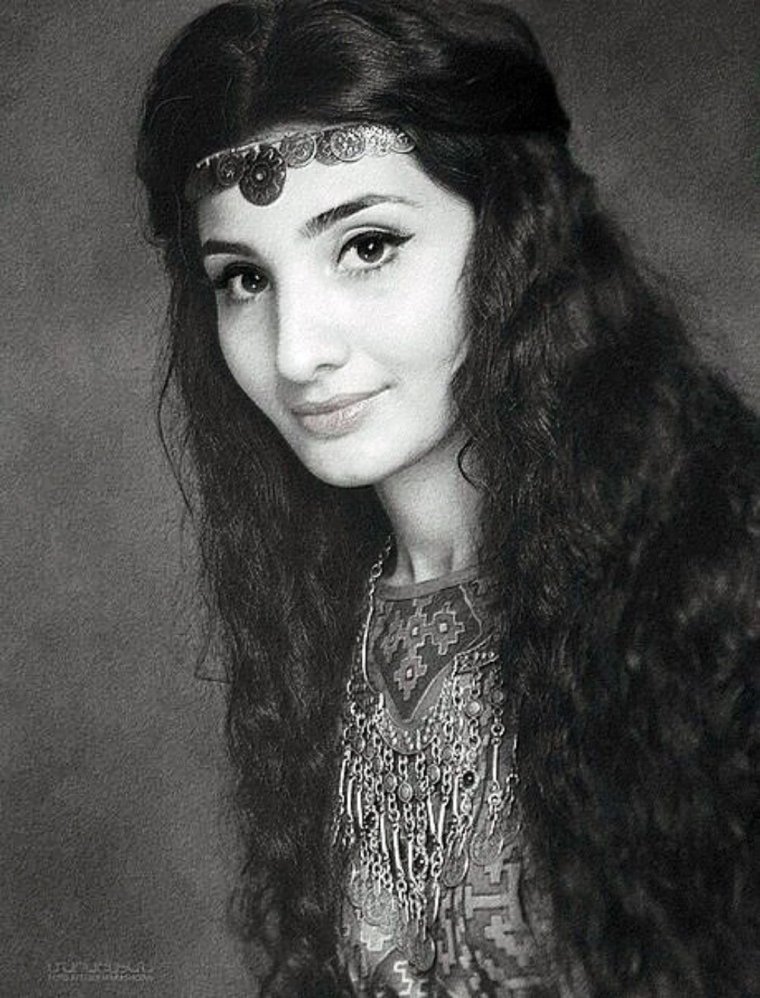 Армянские прически женские