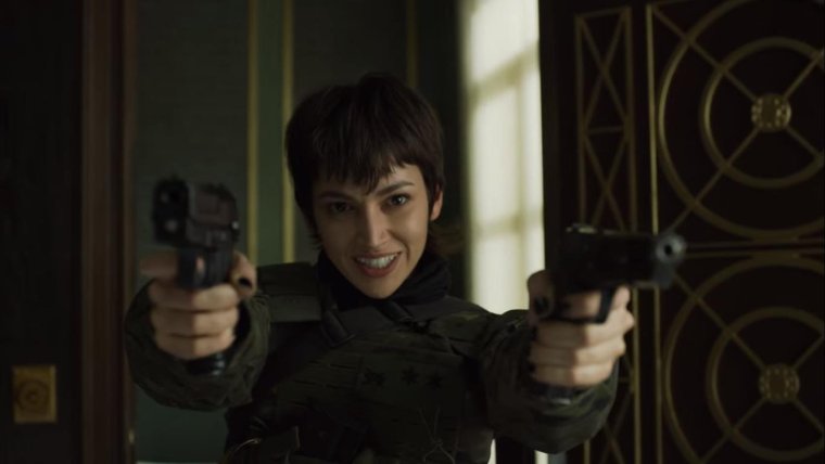 Урсула Корберо в сериале бумажный дом