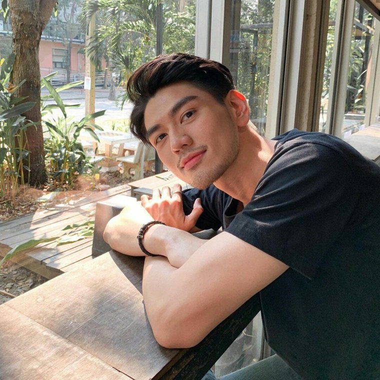 Майк Чиннарат сирипхончхавалит