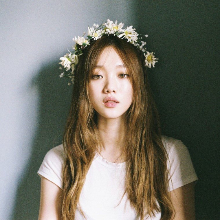Lee Sung Kyung модель