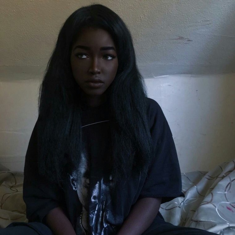 Лола Чуил Lola Chuil