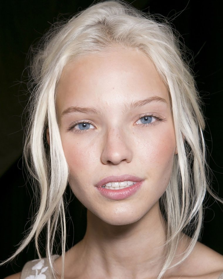 Саша Лусс платиновый блонд