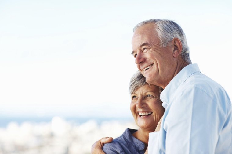 Счастливые пожилые люди