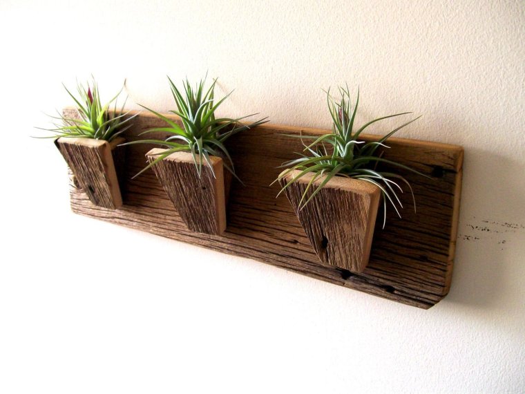 Горшок под цветы из дерева