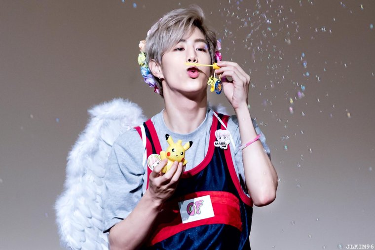 Кей поп айдол