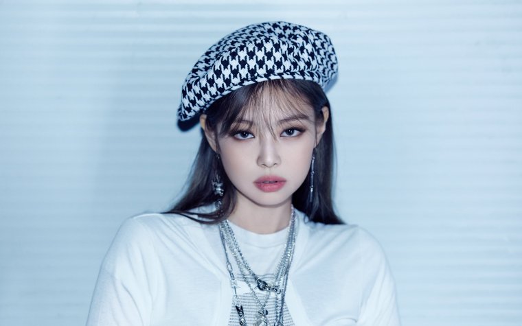 Ким Дженни 2022