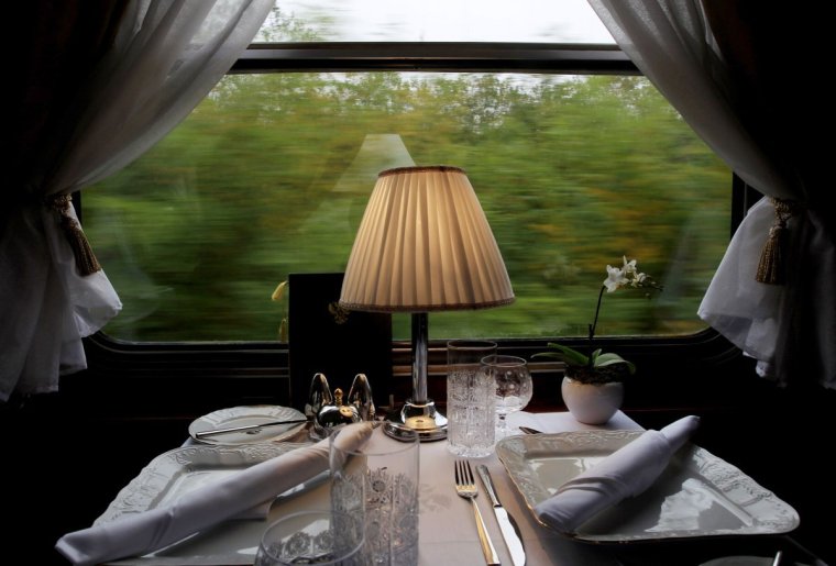 Счастливого пути на поезде