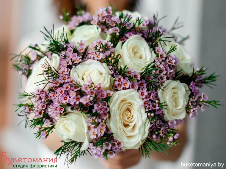 Ваксфлауэр в букете