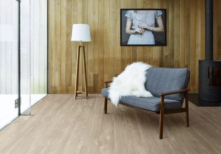 LG prestg click 7958