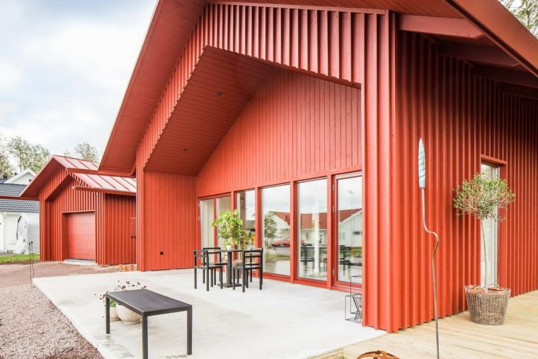 Барнхаус красный