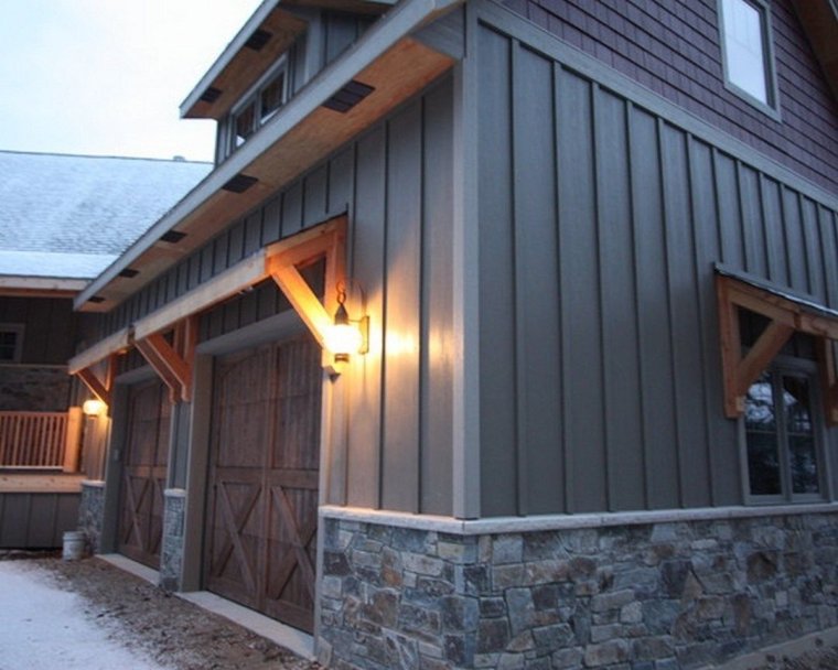 Отделка фасада доской вертикально