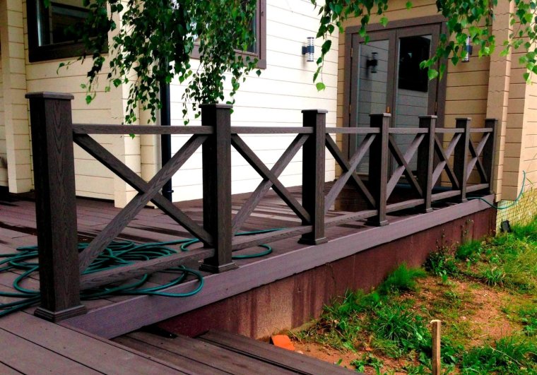 Перила для террасы из дерева