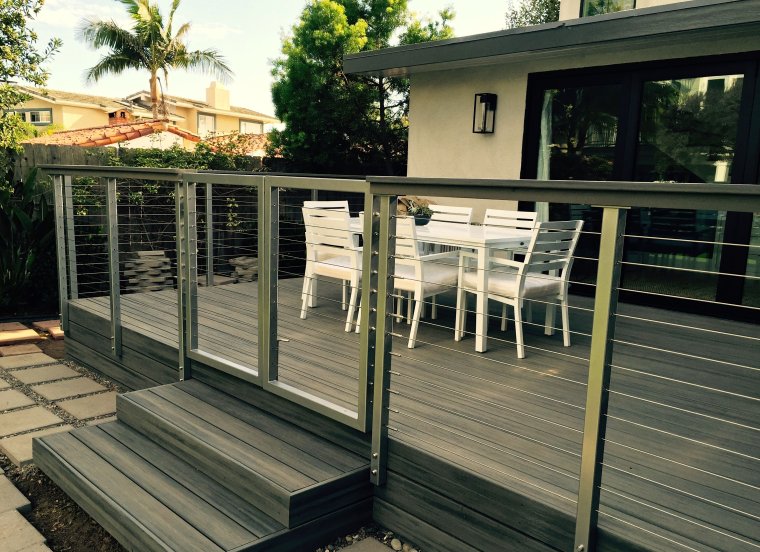 Современное ограждение веранды