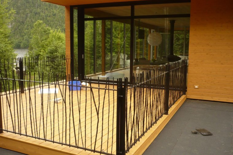 Современное ограждение террасы