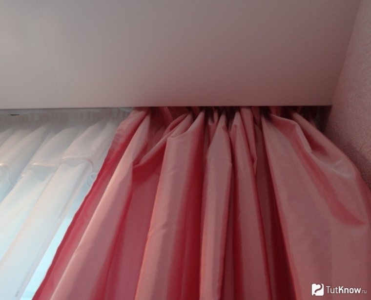 Скрытый карниз для натяжного потолка