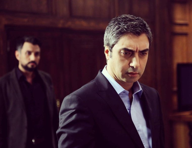 Неджати Шашмаз Долина Волков