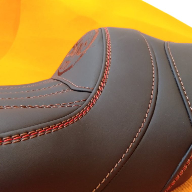 Перетяжка сиденья Kawasaki Vulcan