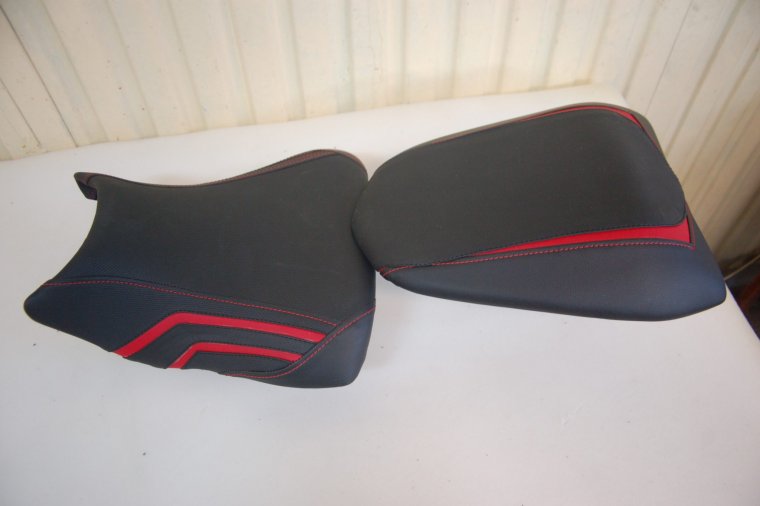 Перетяжка седла мотоцикла Honda cbr600rr