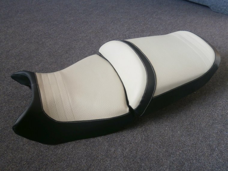 Перетяжка мото сидений Владимир