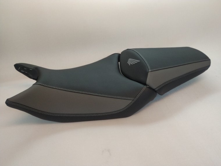 Перешитая сиденье мотоцикла Honda