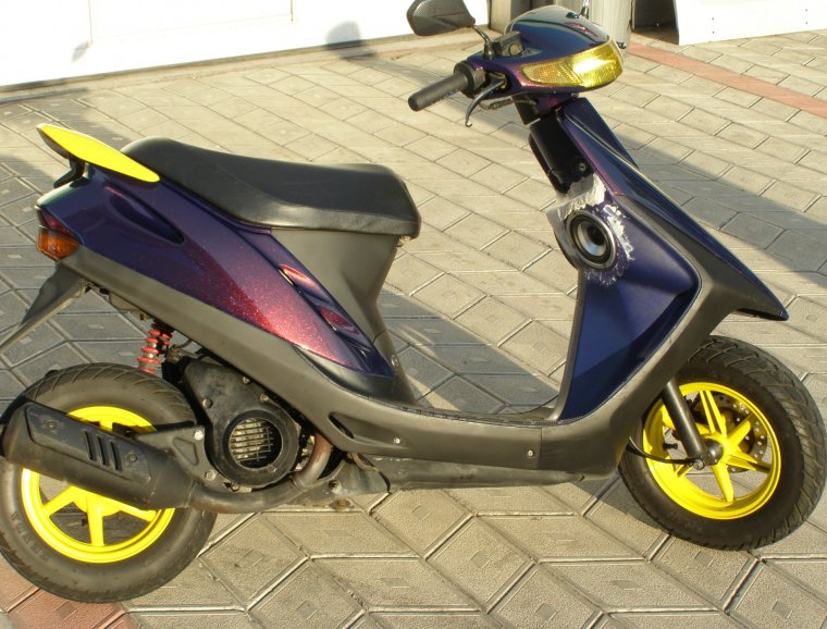 Скутер Honda Dio 27 расцветка