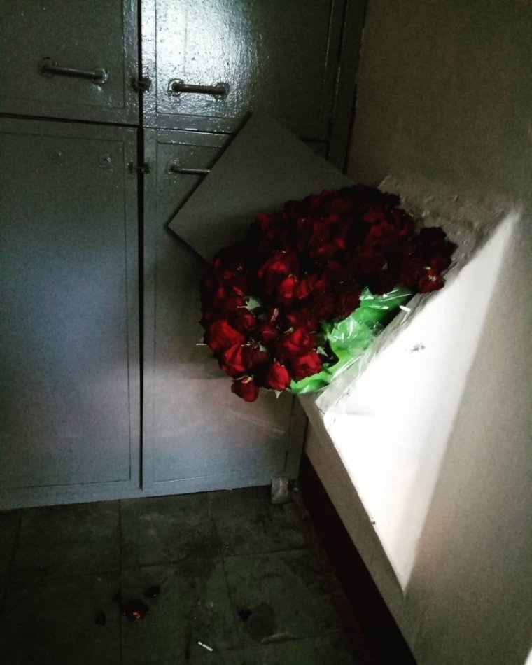 Выброшенные цветы