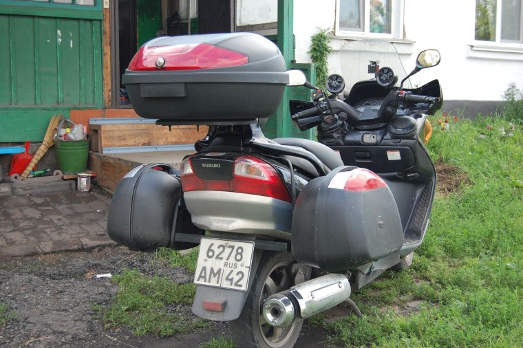 Боковые кофры на Сузуки Скайвэй 400