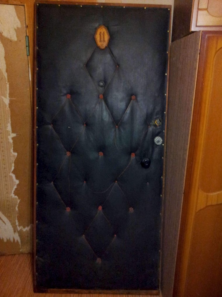 Советская входная дверь