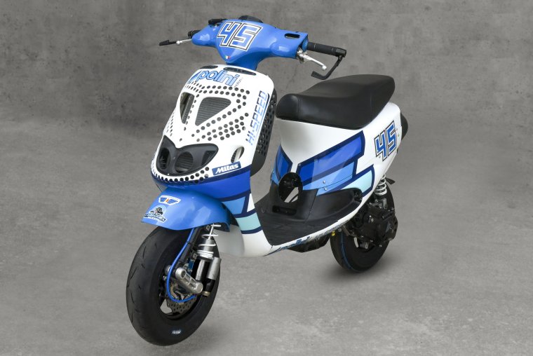 Скутер Ямаха полини