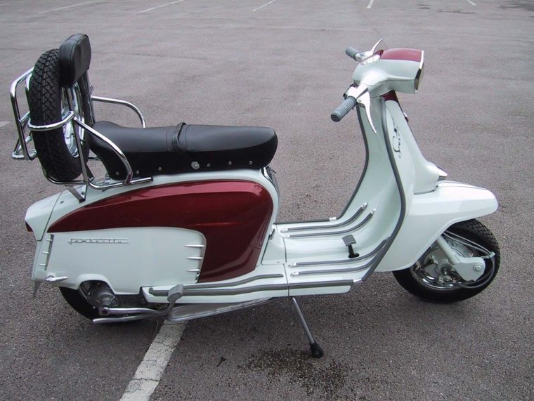 Ламбретта мотороллер