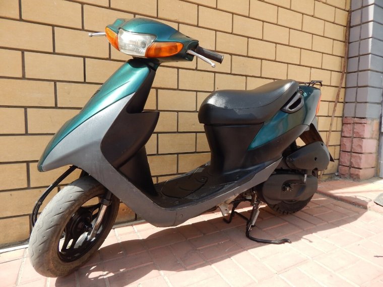 Скутер Suzuki Lets 2