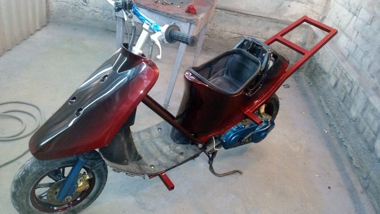 Стантовый бугиль на скутер