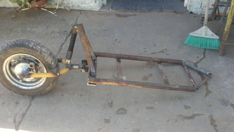 Одноколесный прицеп к мопеду