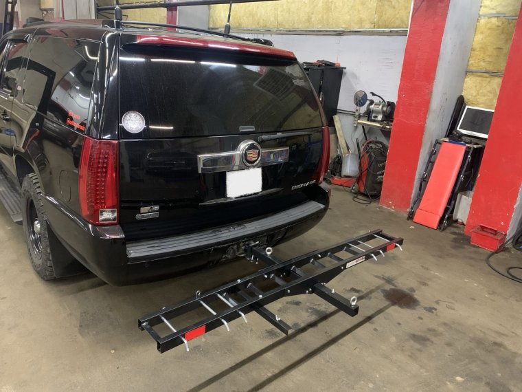 Фаркоп Cadillac Escalade