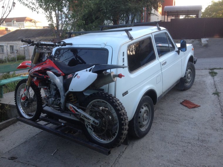 Мотохвост на ниву 2121