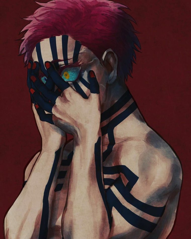 Тату на теле Аказа из аниме