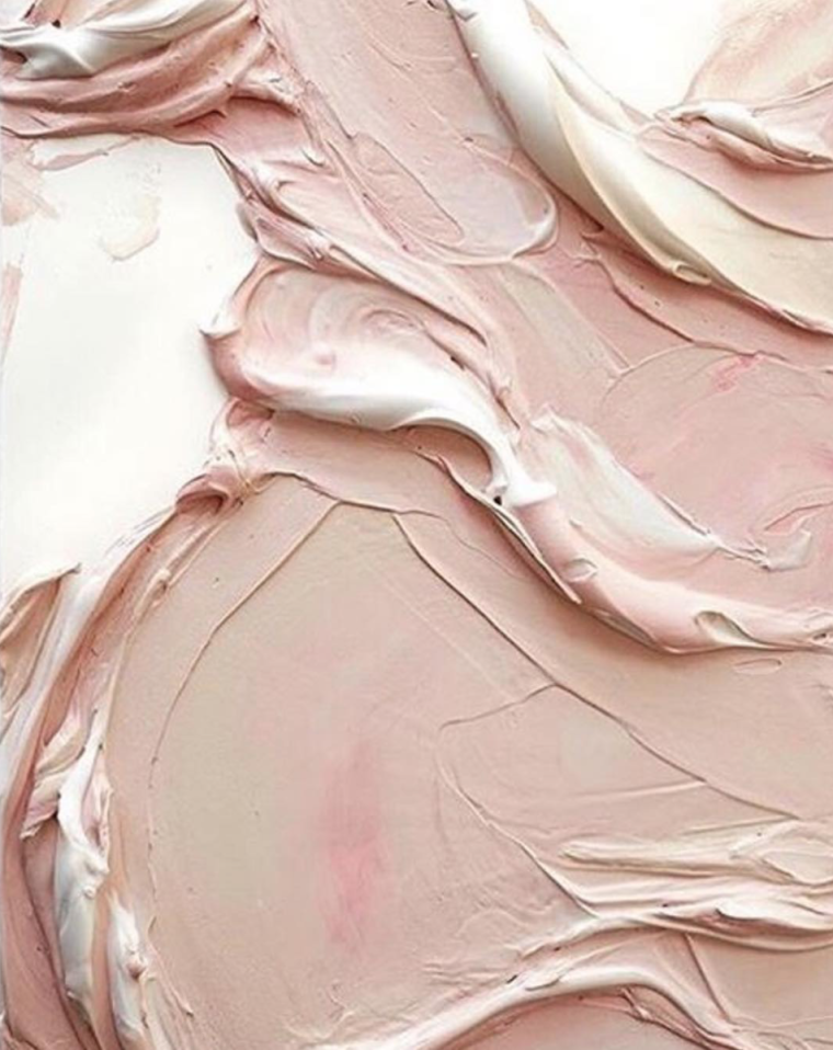 Крем мазки на бежевом фоне Эстетика фото