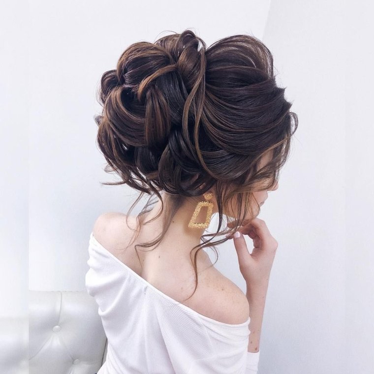 Небрежные вечерние прически