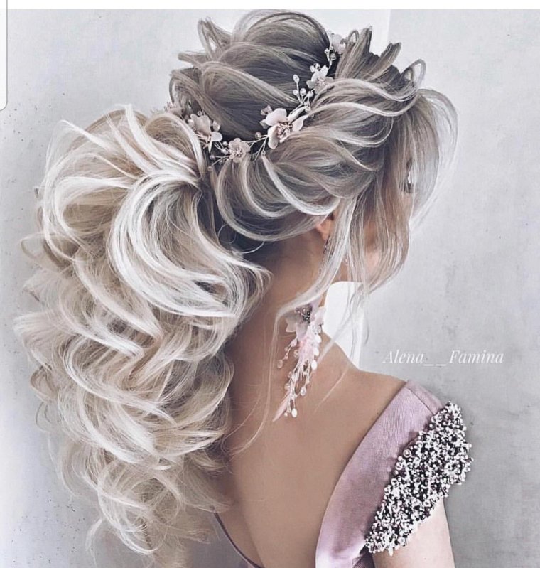 Прическа с ребрышками