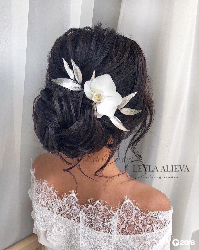 Свадебные причёски на средние волосы без фаты