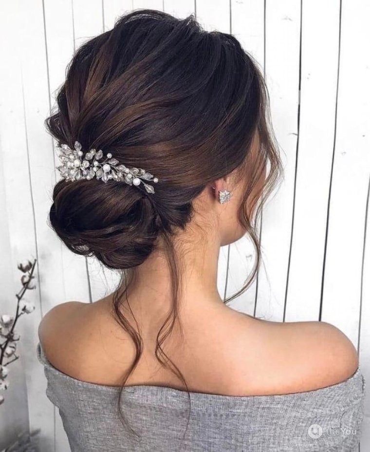 Свадебная прическа пучок