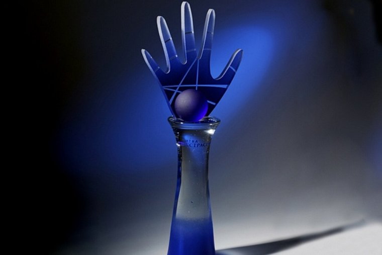 Шоу битва экстрасенсов рука