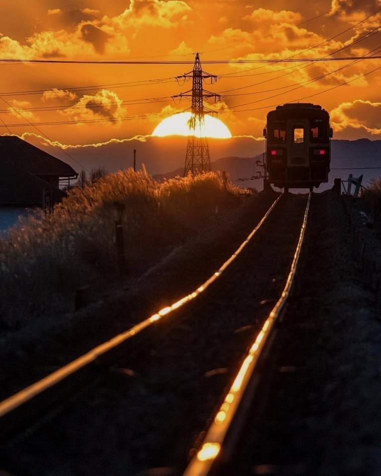 Уходящий поезд