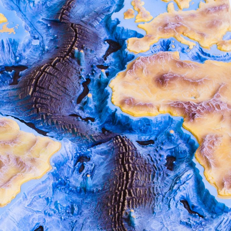 Рельеф дна Атлантического океана