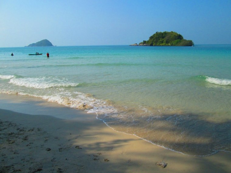 Пляж танцующей девушки Паттайя