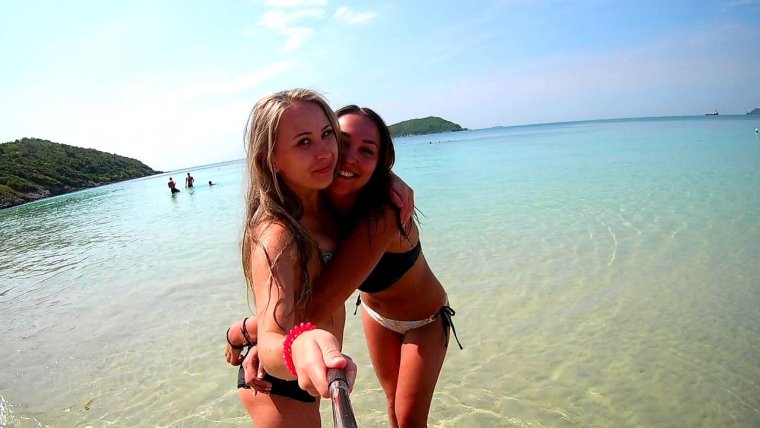 Паттайя девушки на пляже