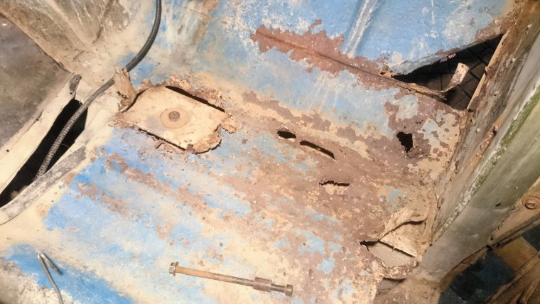 УАЗ 31514 днище